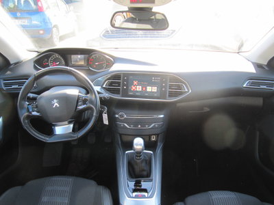 Peugeot 308 SW BlueHDi 130 S&S Allure (5)