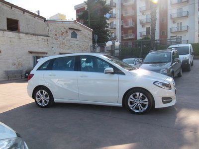Mercedes-Benz Classe B 200 d Automatic 4Matic Premium (2)