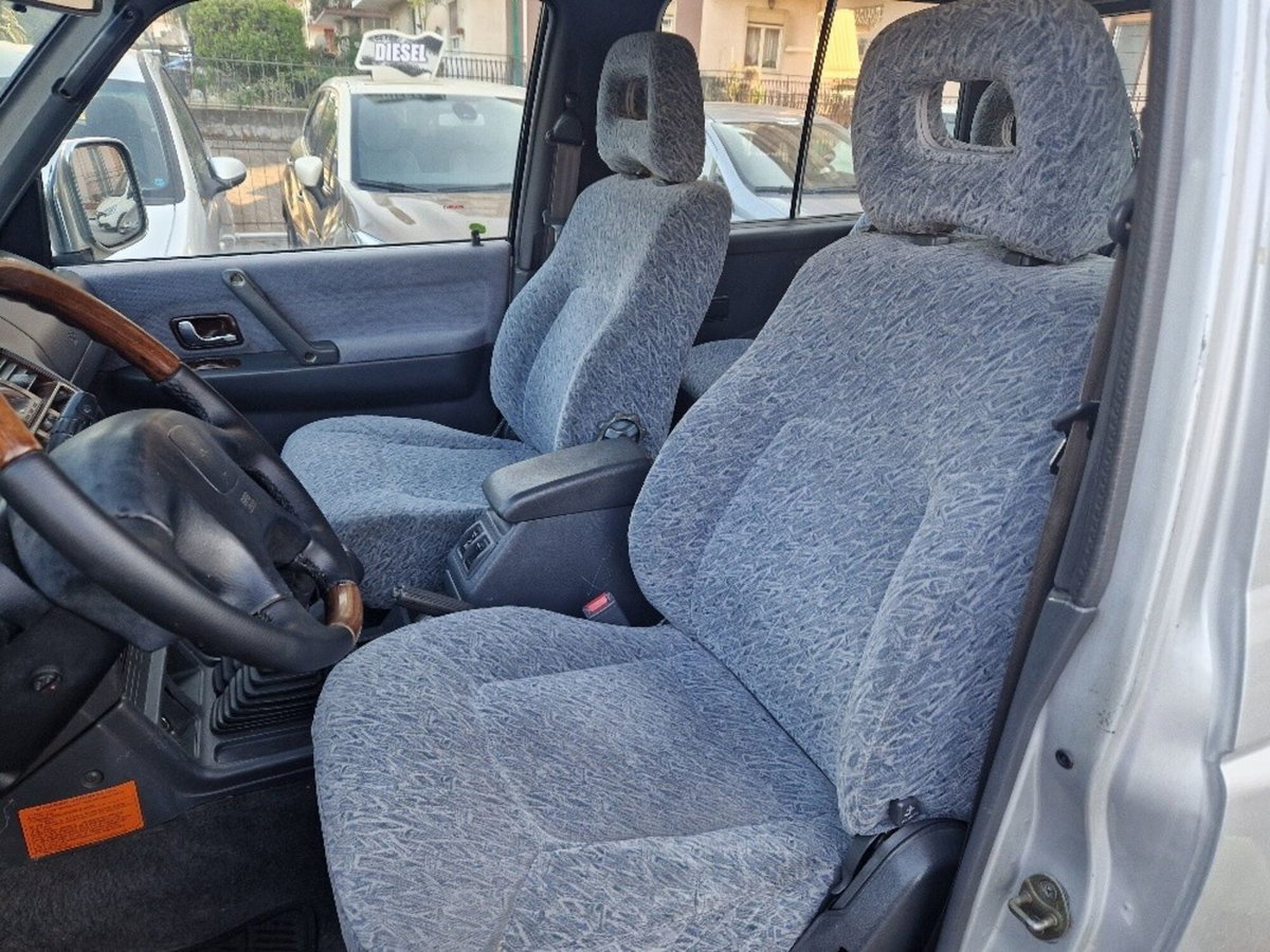 Mitsubishi Pajero 2.5 TDI Metal-top S.S. GLS Target (5)