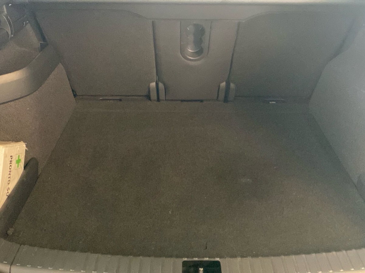 Skoda Karoq 2.0 TDI SCR 4x4 DSG Style (18)
