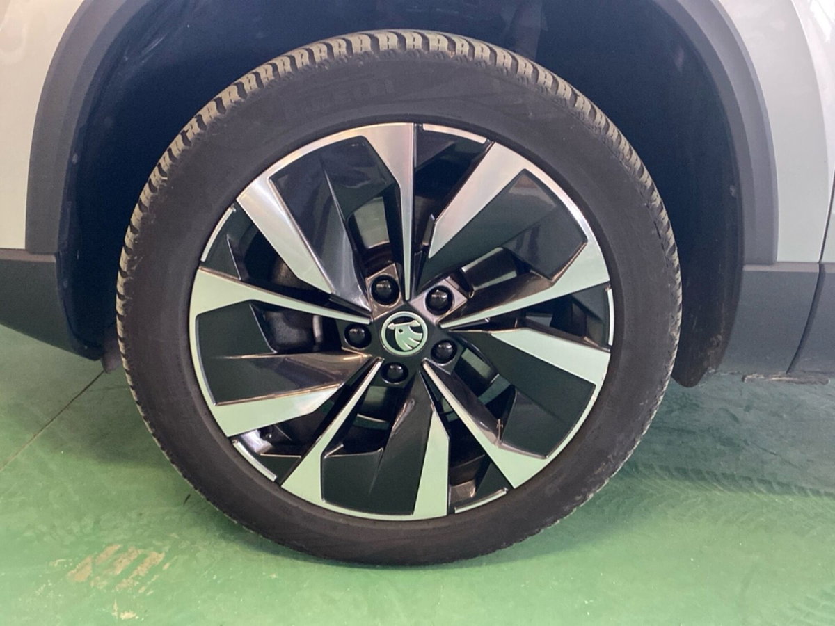 Skoda Karoq 2.0 TDI SCR 4x4 DSG Style (9)