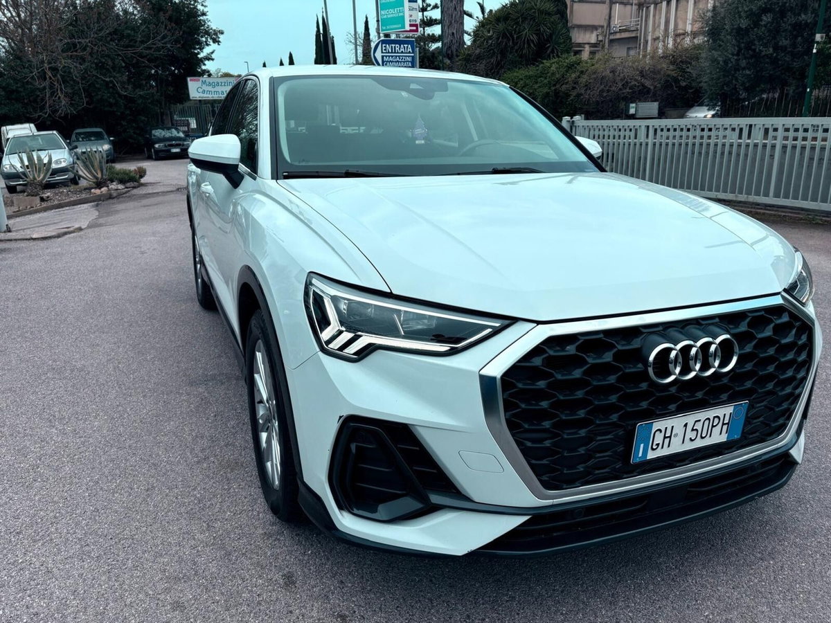 Audi Q3 Sportback 45 TFSI e S tronic Business Plus (4)