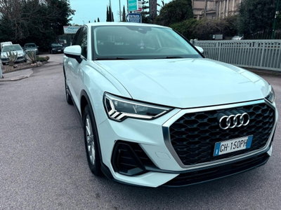 Audi Q3 Sportback 45 TFSI e S tronic Business Plus (4)
