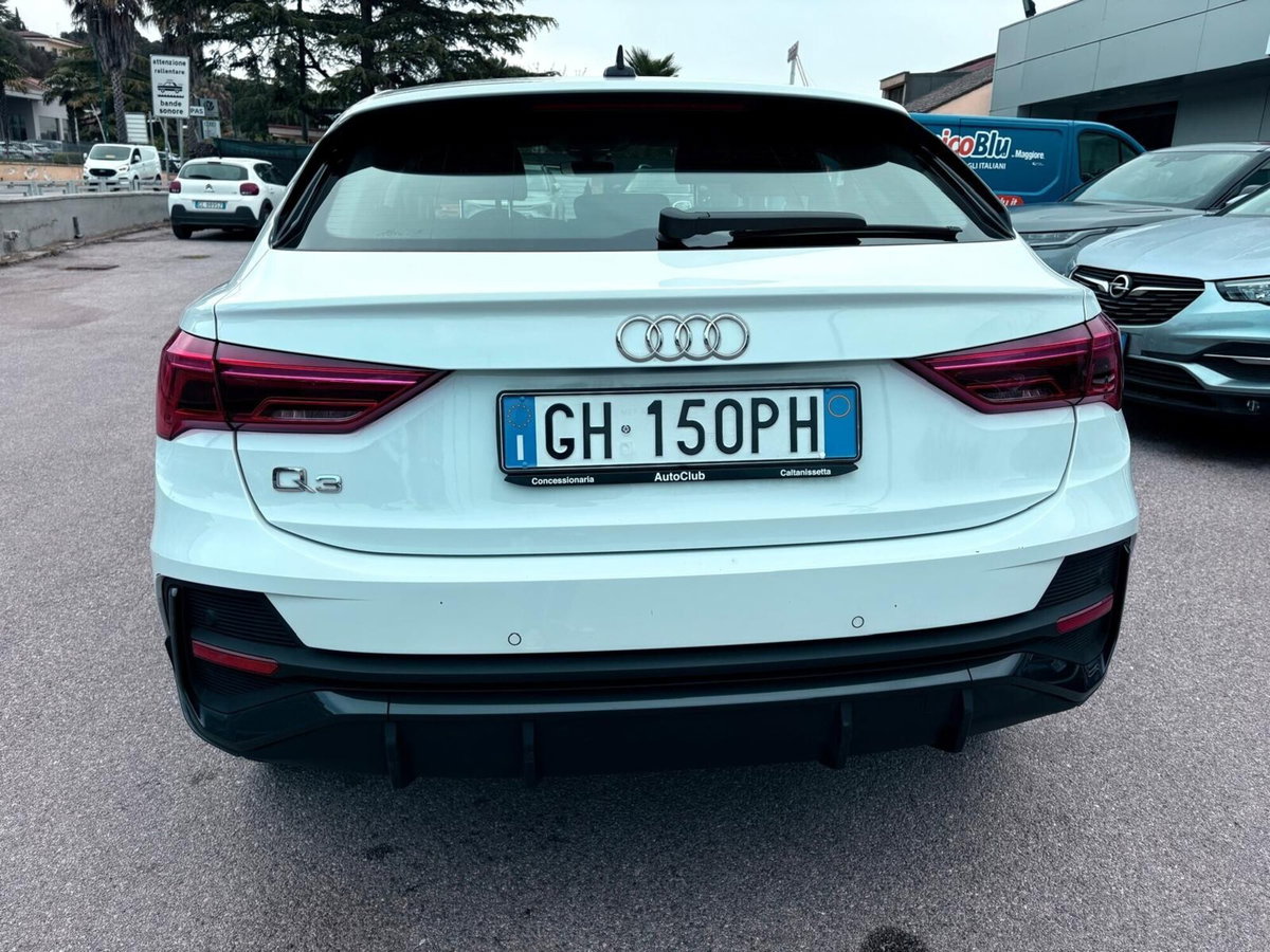 Audi Q3 Sportback 45 TFSI e S tronic Business Plus (7)