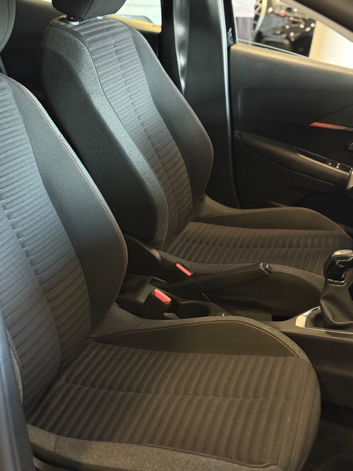Peugeot 208 PureTech 75 Stop&Start 5 porte Active Pack (13)