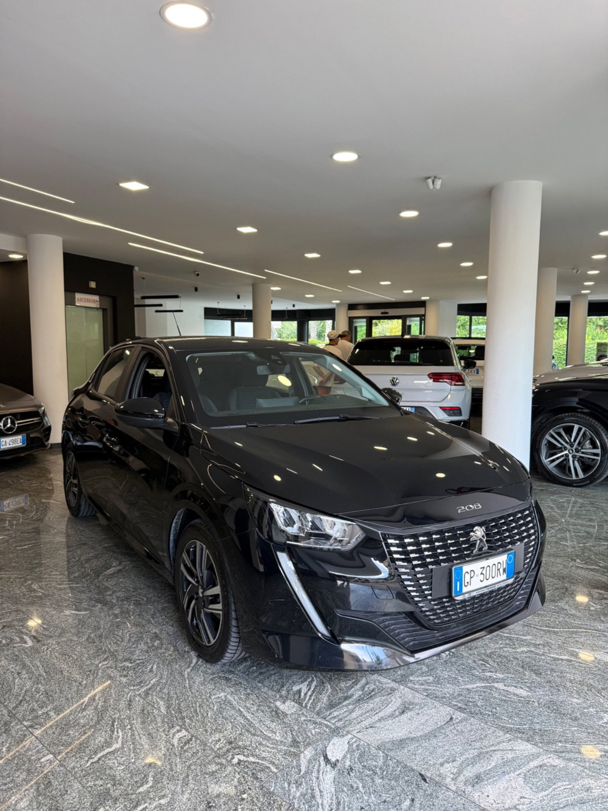 Peugeot 208 PureTech 75 Stop&Start 5 porte Active Pack (2)