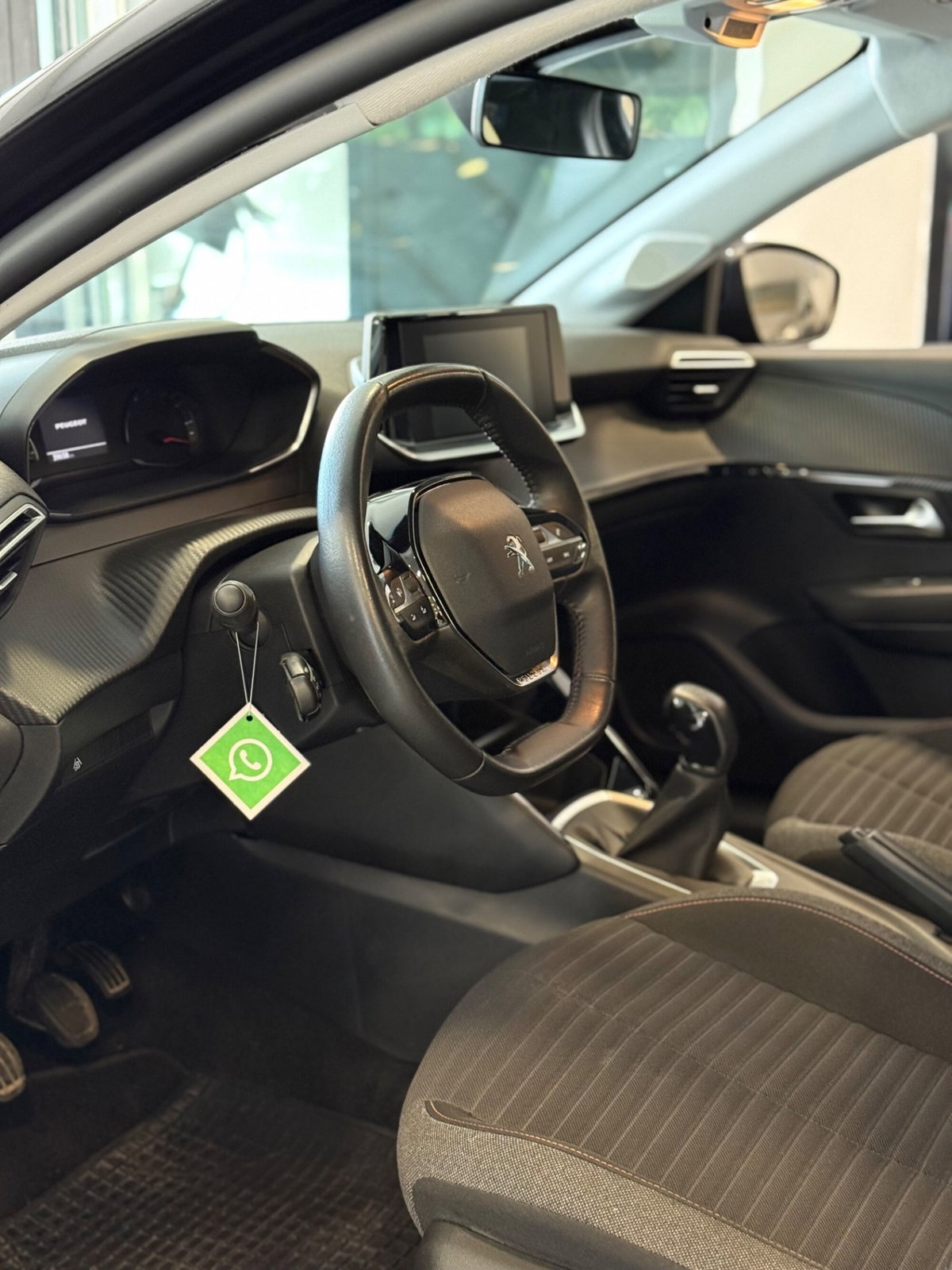 Peugeot 208 PureTech 75 Stop&Start 5 porte Active Pack (8)
