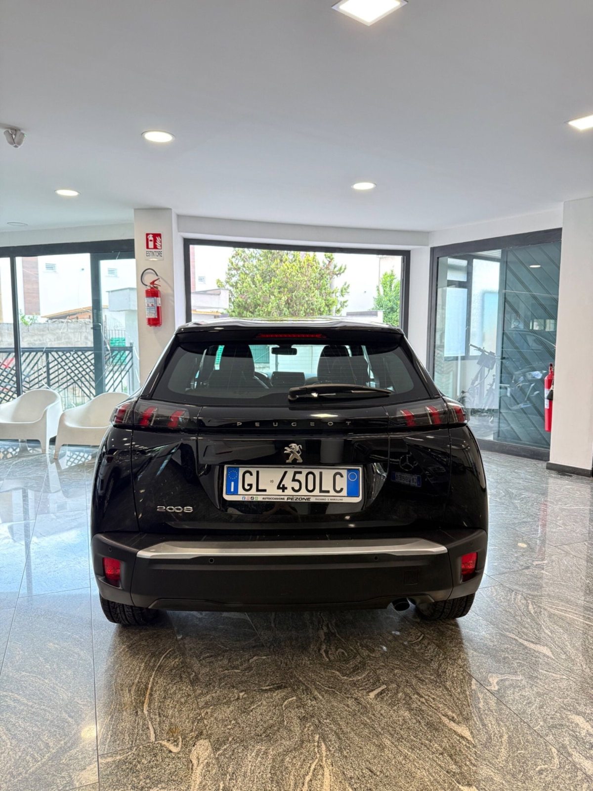Peugeot 2008 1.2 turbo Allure 100cv (3)