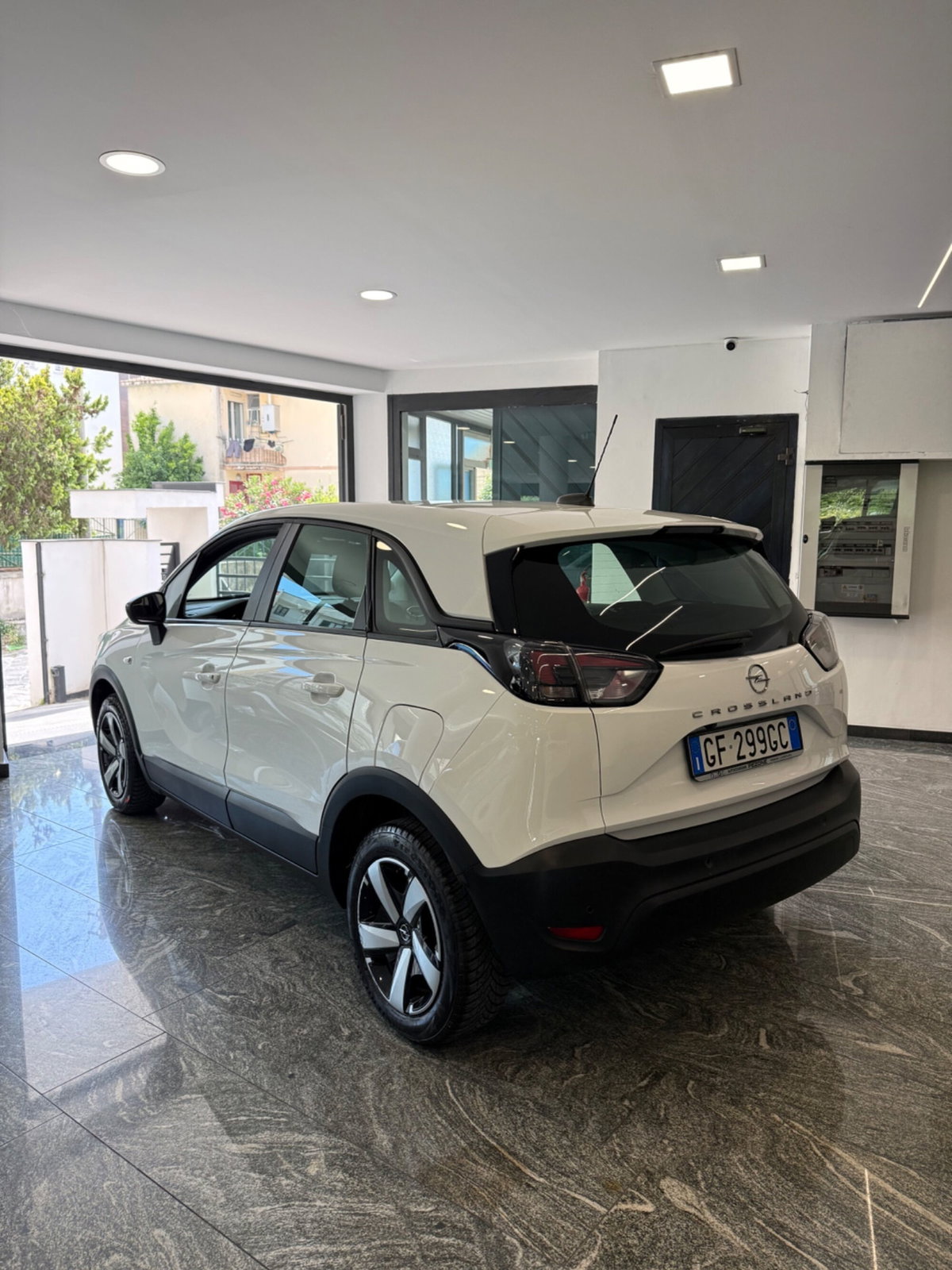 Opel Crossland 1.5 ECOTEC D 110 CV Start&Stop Edition (2)