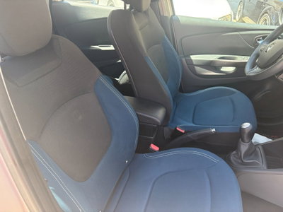 Renault Captur 1.5 dCi 8V 90 CV Start&Stop Live (8)