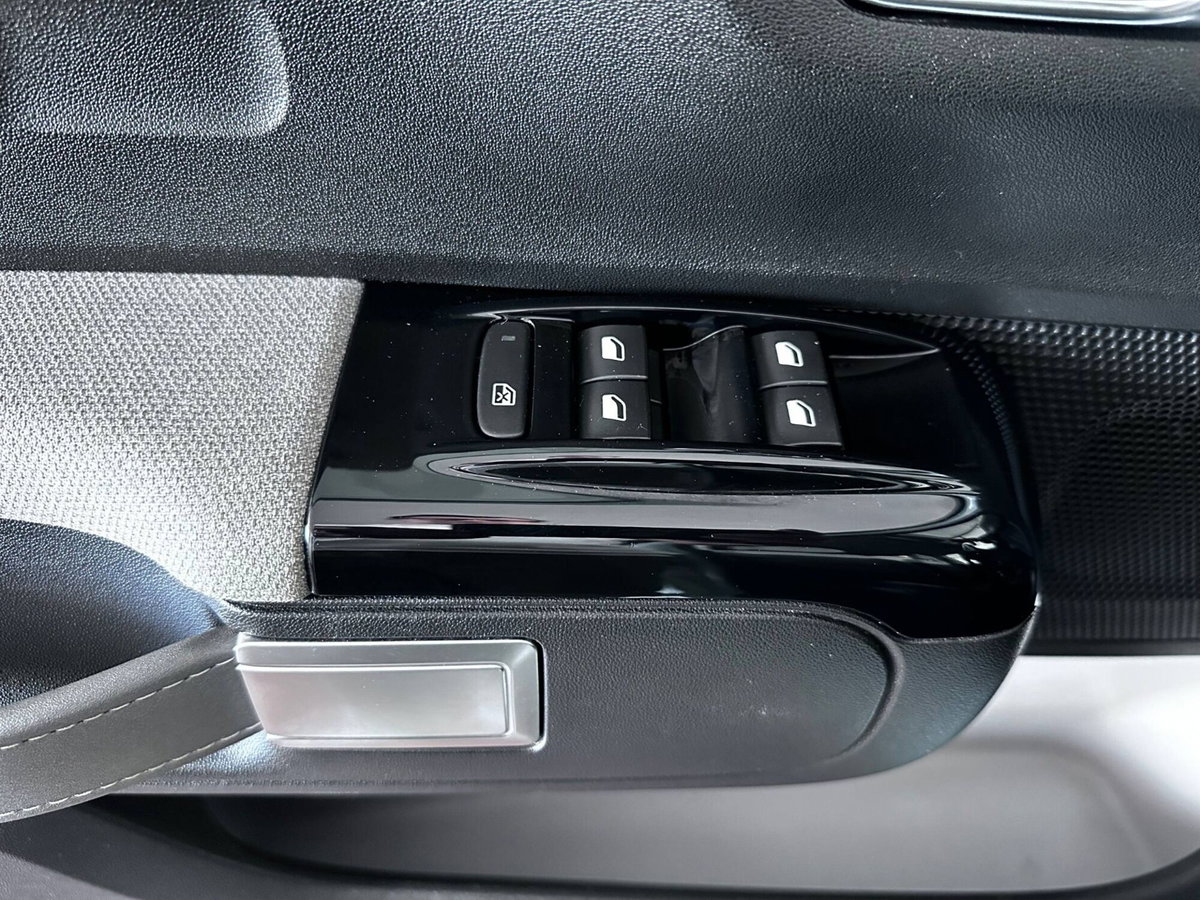Citroen C3 BlueHDi 75 S&S Shine (10)