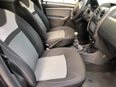 Dacia Duster 1.5 dCi 110CV 4x2 Lauréate (12)