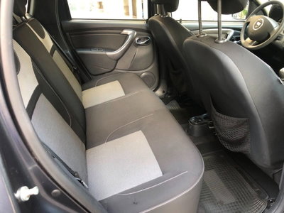 Dacia Duster 1.5 dCi 110CV 4x2 Lauréate (15)