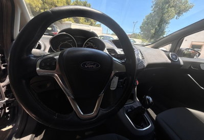 Ford Fiesta 1.5 TDCi 75CV 5 porte (13)