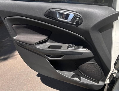 Ford EcoSport 1.5 TDCi 95 CV Titanium (11)