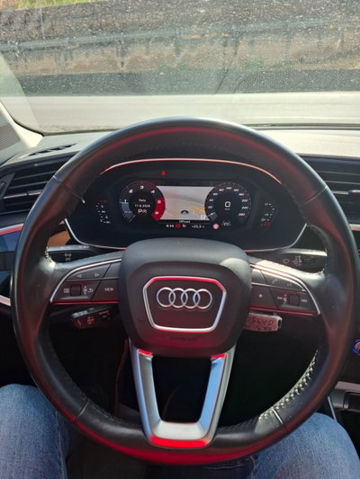 Audi Q3 35 TDI quattro S tronic Business (5)