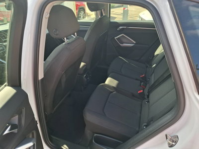 Audi Q3 35 TDI quattro S tronic Business (7)