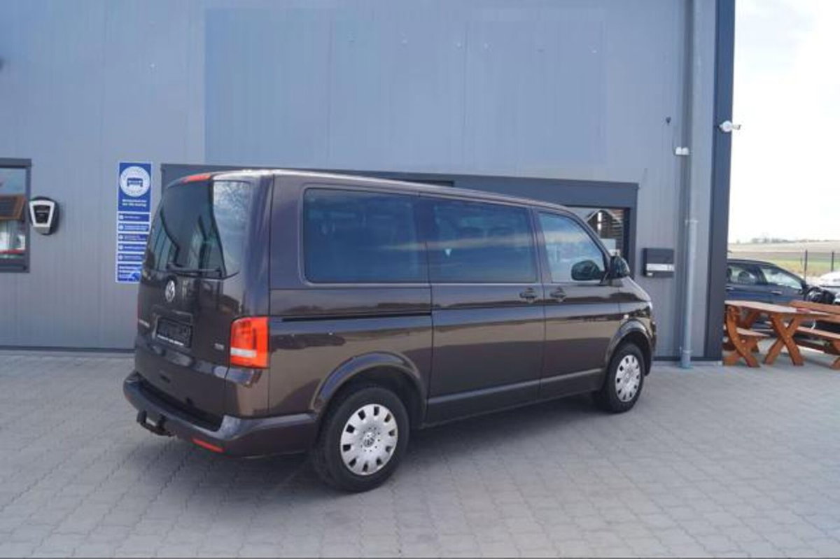 Volkswagen Veicoli Commerciali Multivan 2.0 TDI 140CV Comfortline (2)
