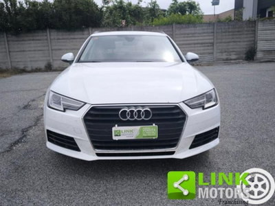 Audi A4 Avant 2.0 TDI 122 CV Business (2)