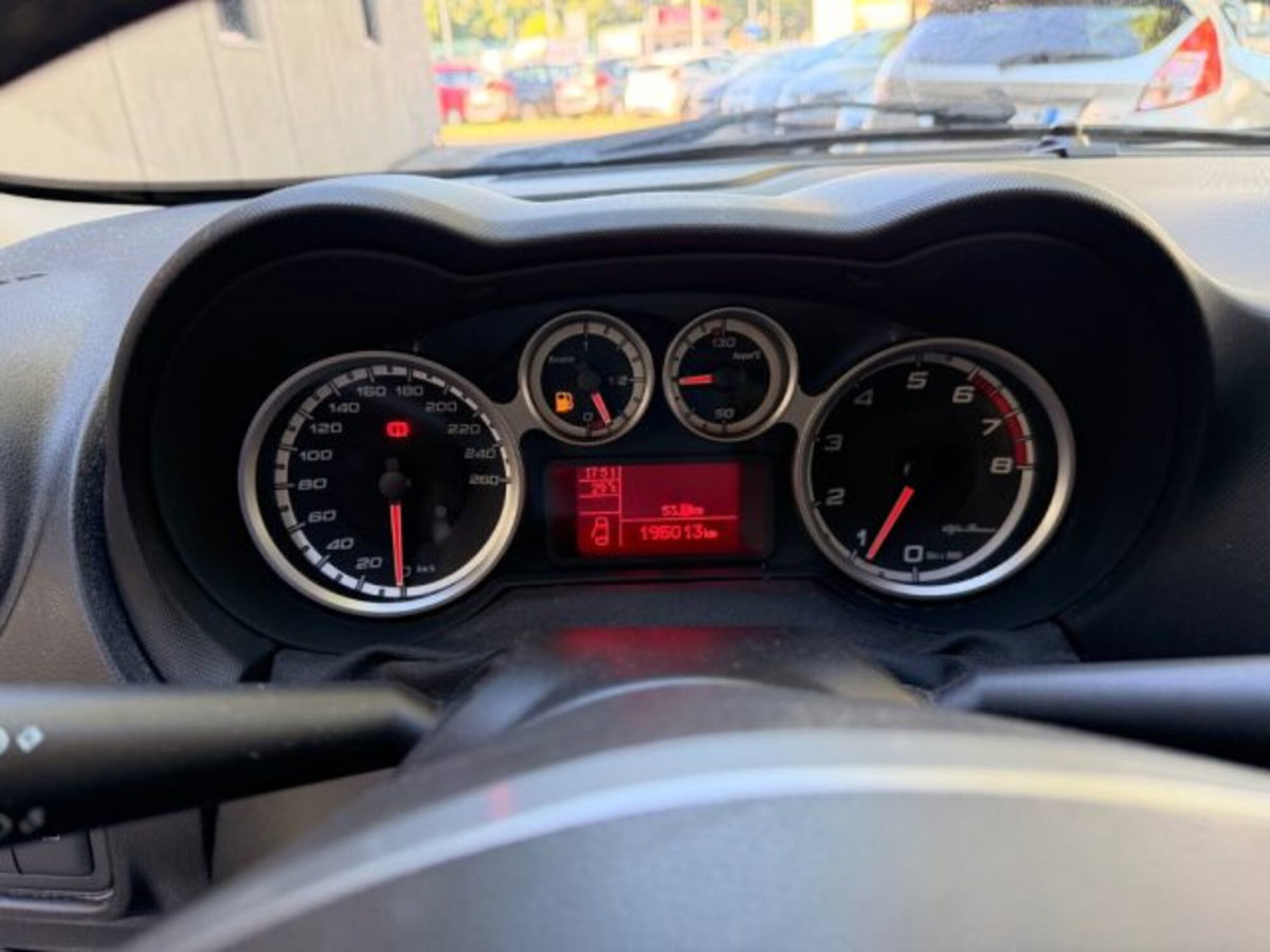 Alfa Romeo MiTo 1.4 70 CV 8V Impression (16)