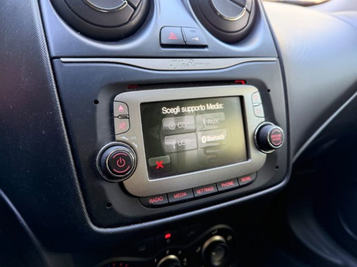Alfa Romeo MiTo 1.4 70 CV 8V Impression (18)