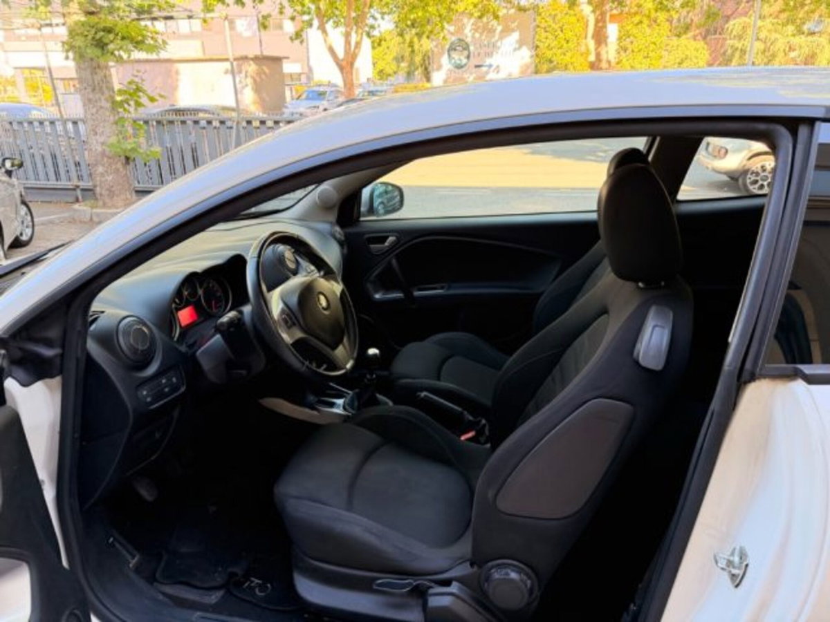 Alfa Romeo MiTo 1.4 70 CV 8V Impression (9)