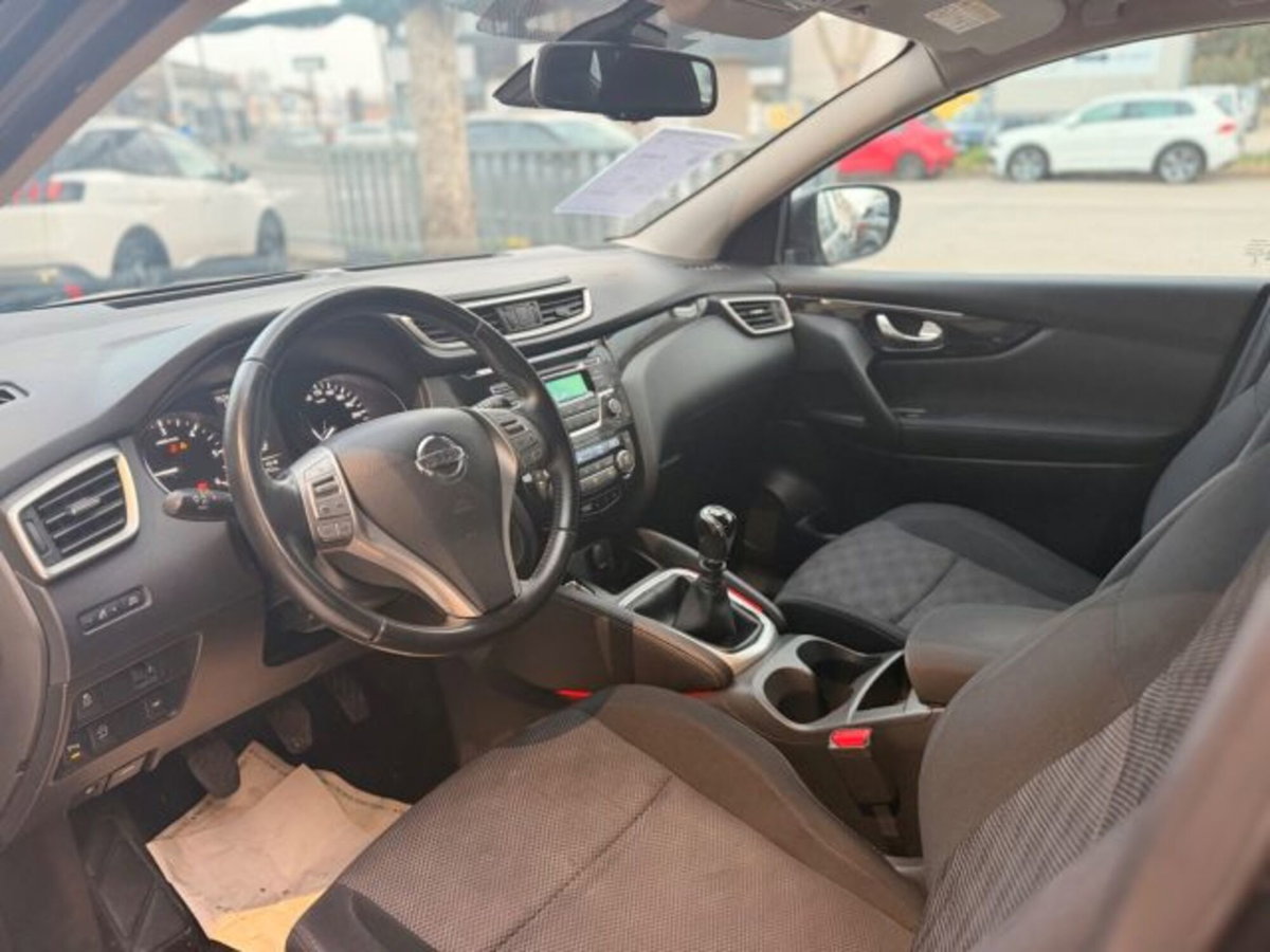 Nissan Qashqai 1.5 dCi Tekna (10)