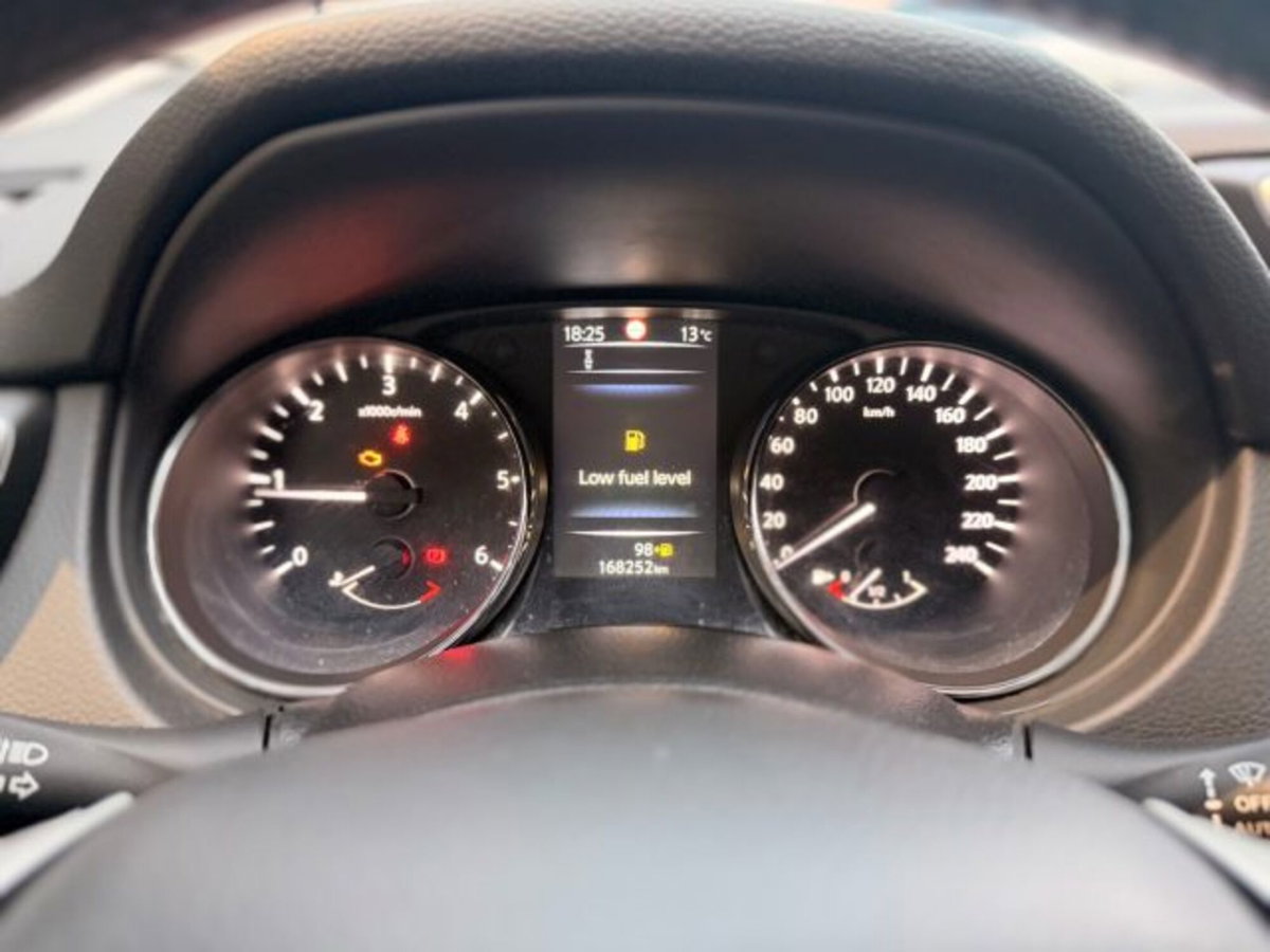 Nissan Qashqai 1.5 dCi Tekna (16)