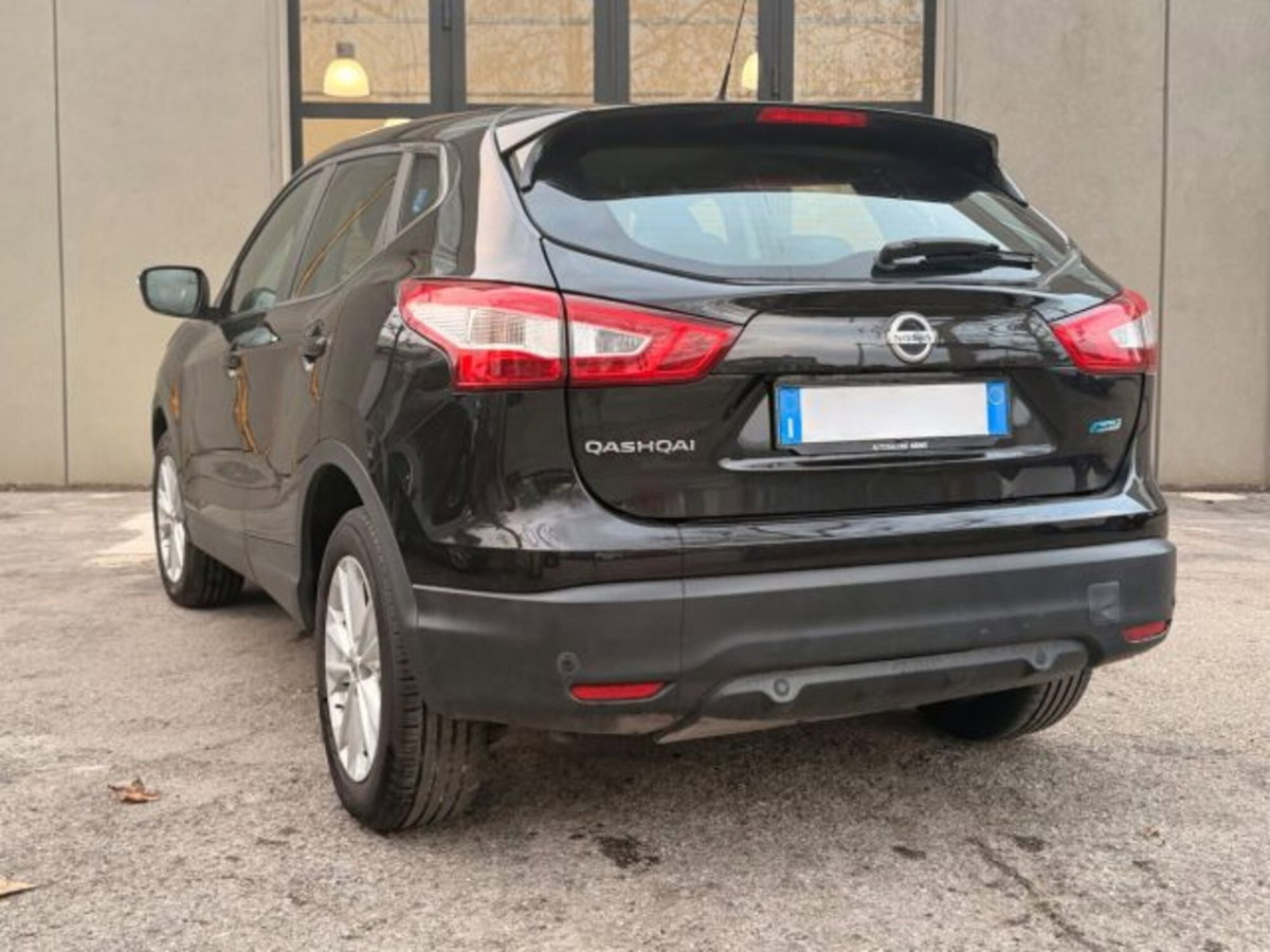 Nissan Qashqai 1.5 dCi Tekna (5)