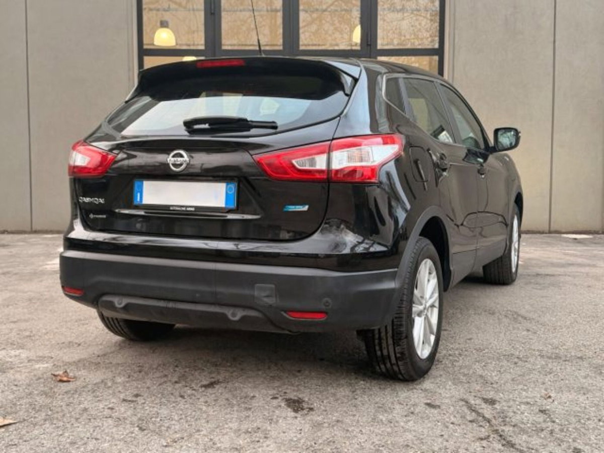 Nissan Qashqai 1.5 dCi Tekna (7)