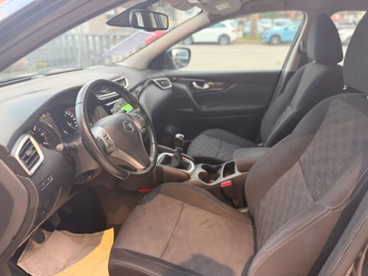 Nissan Qashqai 1.5 dCi Tekna (9)