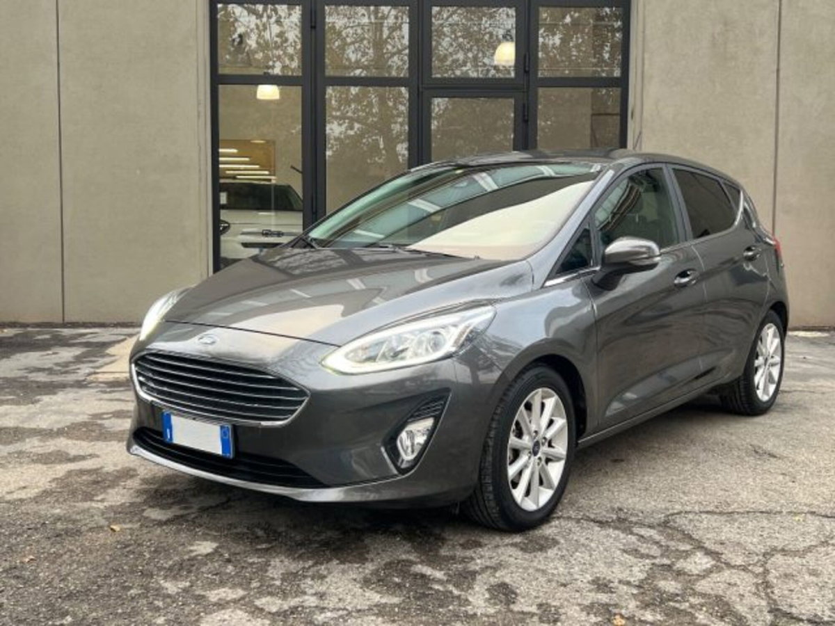 Ford Fiesta 1.5 TDCi 5 porte Vignale (3)