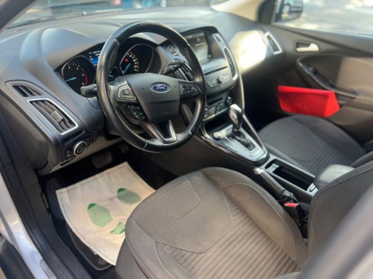 Ford Focus Station Wagon 1.5 TDCi 120 CV Start&Stop Powershift SW Titanium (10)
