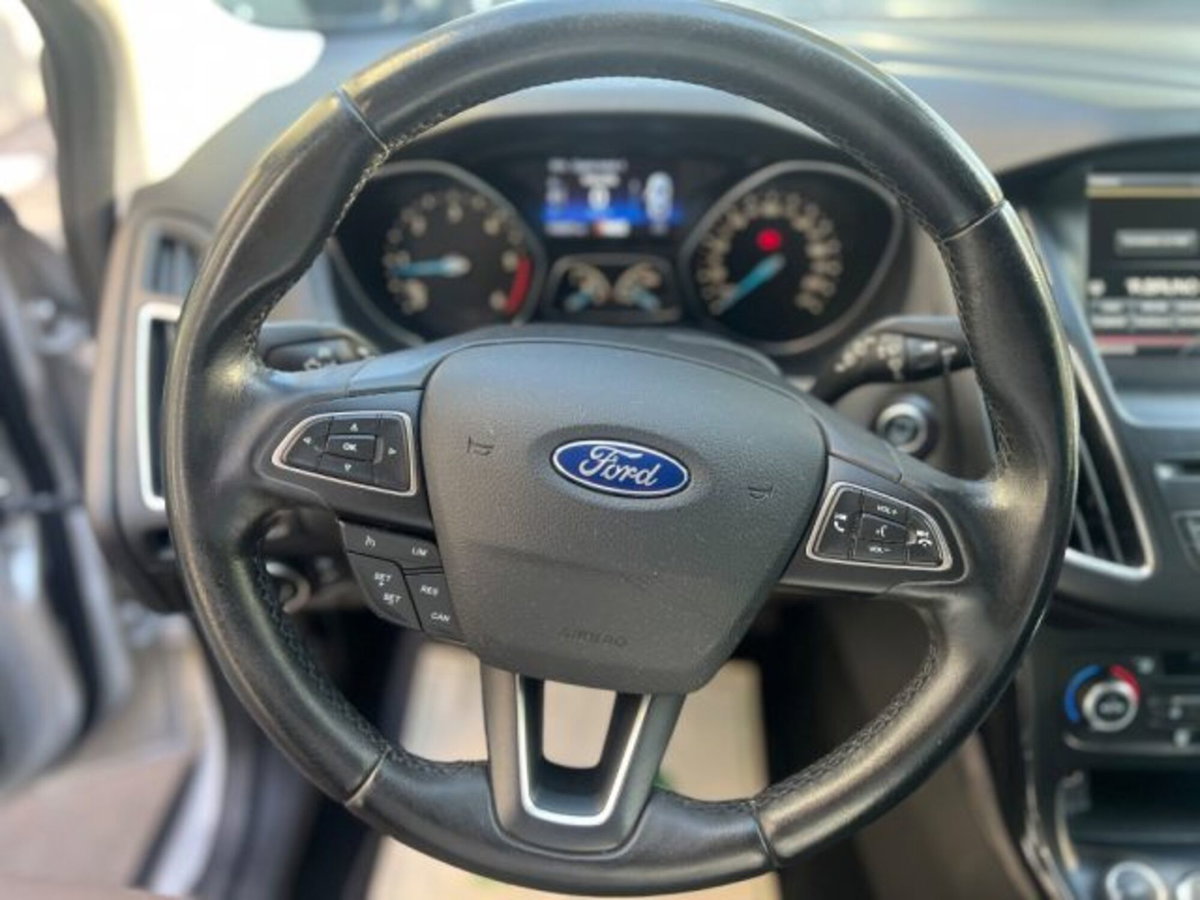 Ford Focus Station Wagon 1.5 TDCi 120 CV Start&Stop Powershift SW Titanium (13)