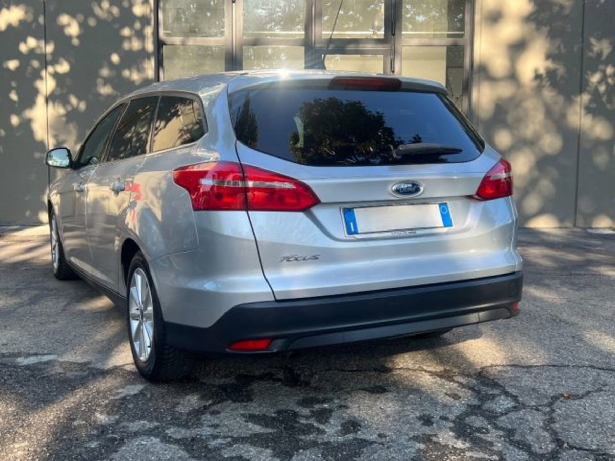 Ford Focus Station Wagon 1.5 TDCi 120 CV Start&Stop Powershift SW Titanium (5)