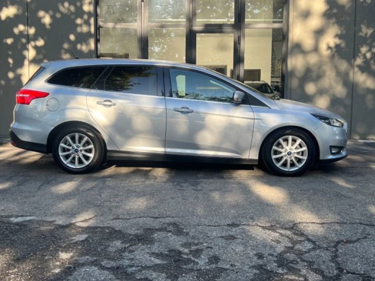 Ford Focus Station Wagon 1.5 TDCi 120 CV Start&Stop Powershift SW Titanium (8)