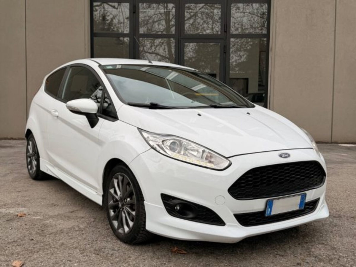 Ford Fiesta 1.5 TDCi 75CV 3 porte ST-Line