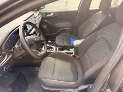 Ford Focus 1.0 EcoBoost Hybrid 125 CV Power. 5p. ST-Line Design (10)