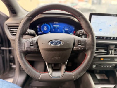 Ford Focus 1.0 EcoBoost Hybrid 125 CV Power. 5p. ST-Line Design (14)