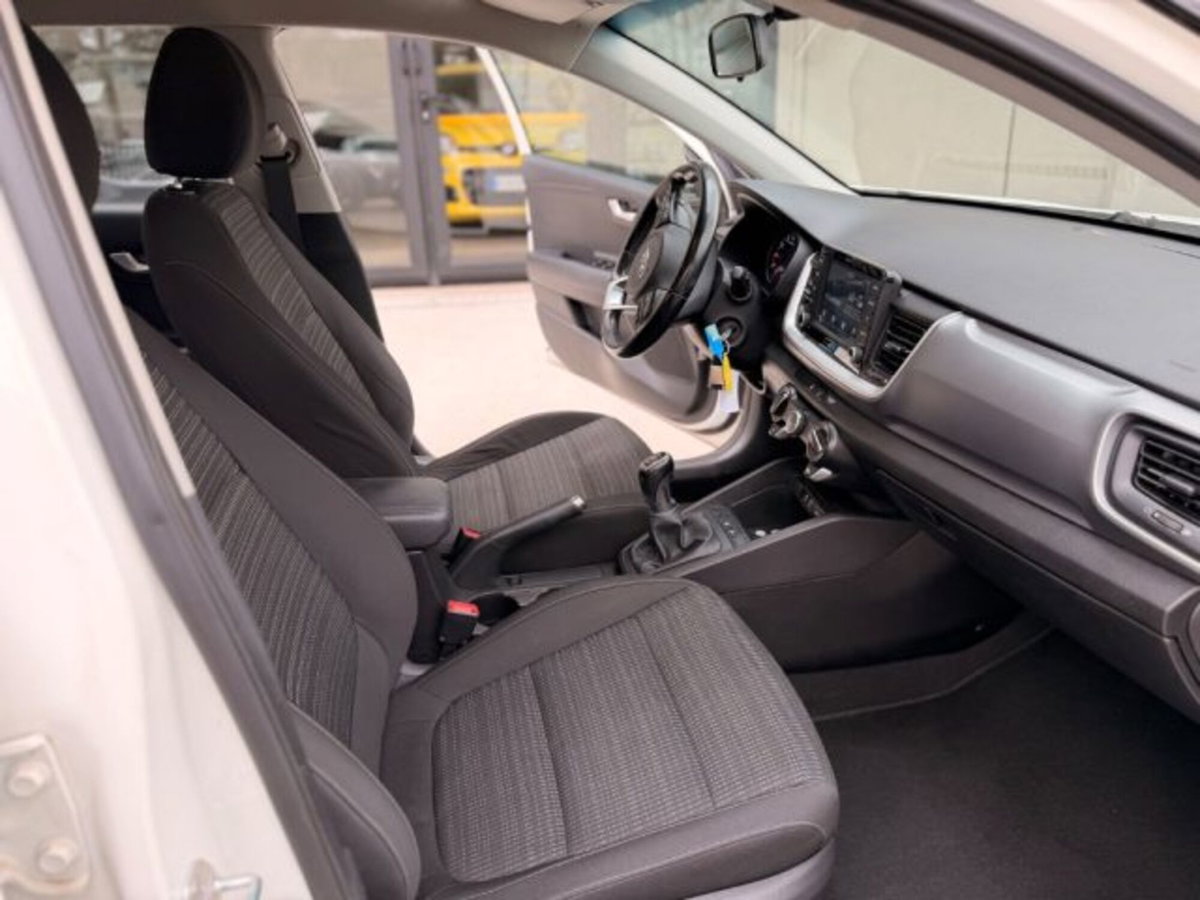 Kia Stonic 1.0 T-GDi 120 CV Energy (14)