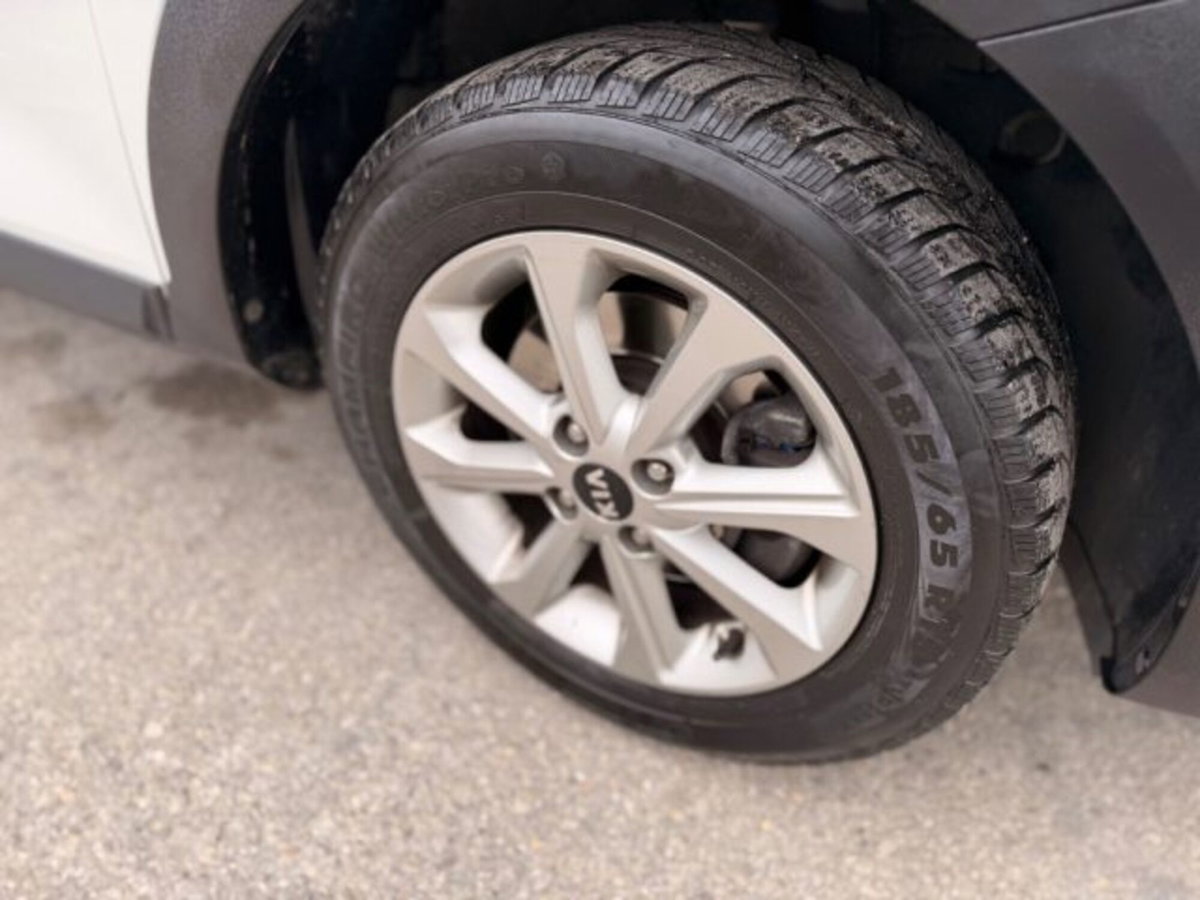 Kia Stonic 1.0 T-GDi 120 CV Energy (15)