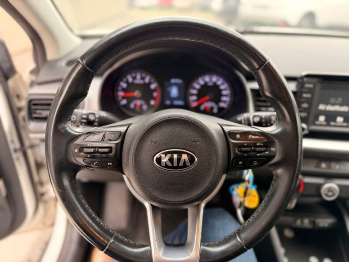 Kia Stonic 1.0 T-GDi 120 CV Energy (16)