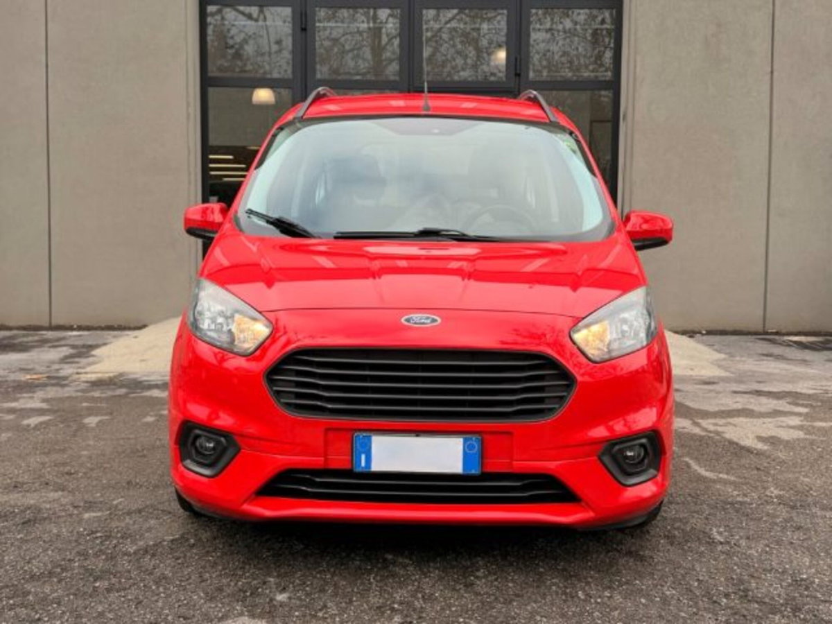 Ford Tourneo Courier 1.5 TDCI 75 CV Plus (2)