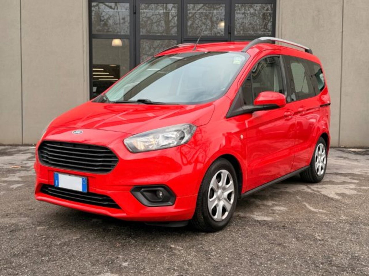 Ford Tourneo Courier 1.5 TDCI 75 CV Plus (3)