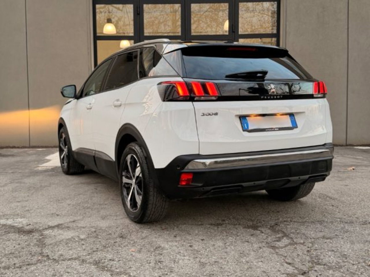 Peugeot 3008 BlueHDi 120 EAT6 S&S Allure (5)