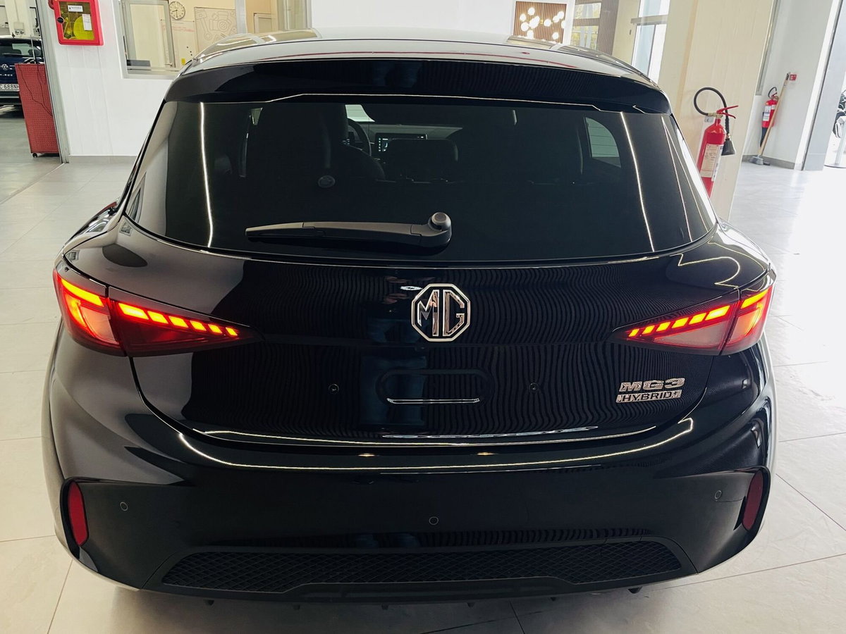 Mg MG3 1.5 hybrid+ Luxury auto (4)