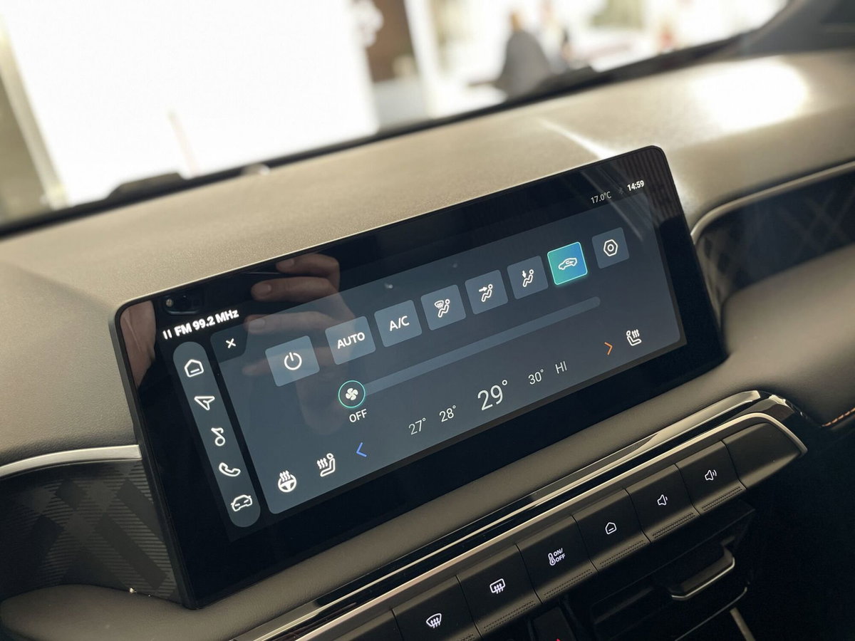 Mg MG3 1.5 hybrid+ Luxury auto (14)