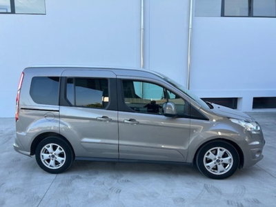 Ford Tourneo Connect 1.5 TDCi 120 CV Titanium (5)
