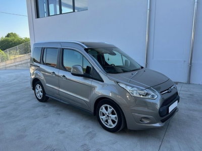 Ford Tourneo Connect 1.5 TDCi 120 CV Titanium (6)