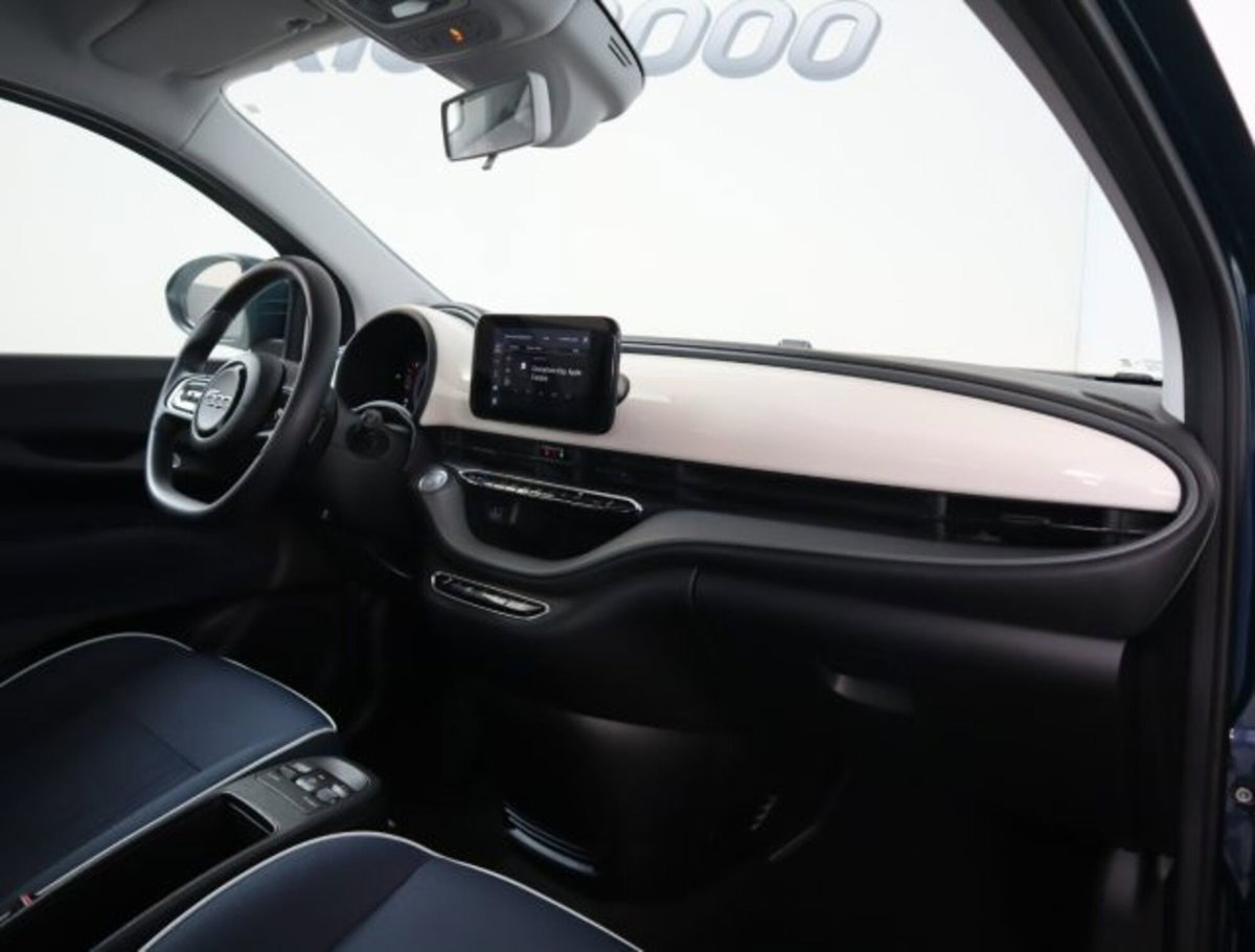 Fiat 500e Action Berlina 23,65 kWh (11)